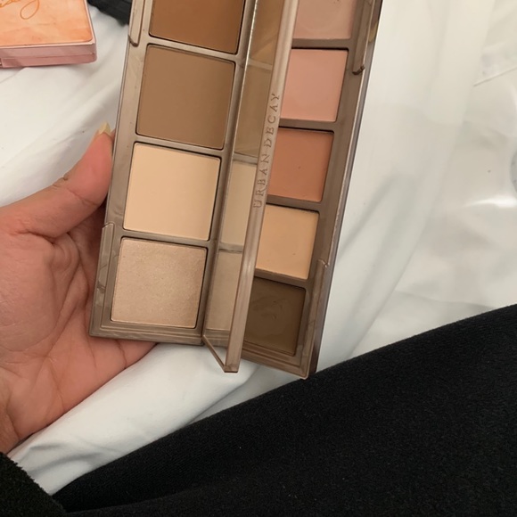 Urban decay cream and powder contour - Picture 4 of 6